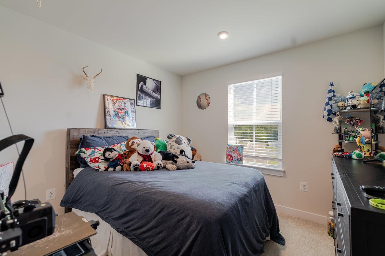 2758 DORVAL RD