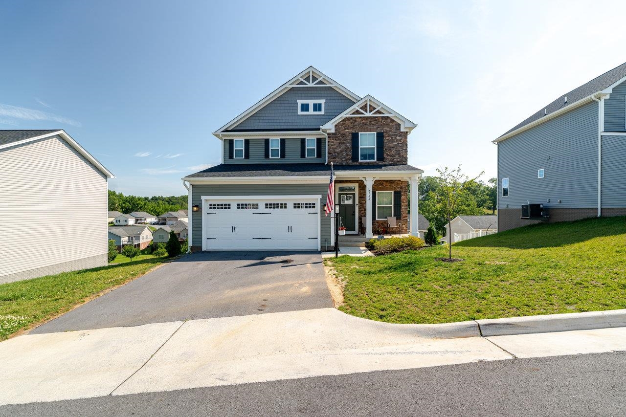 2758 DORVAL RD