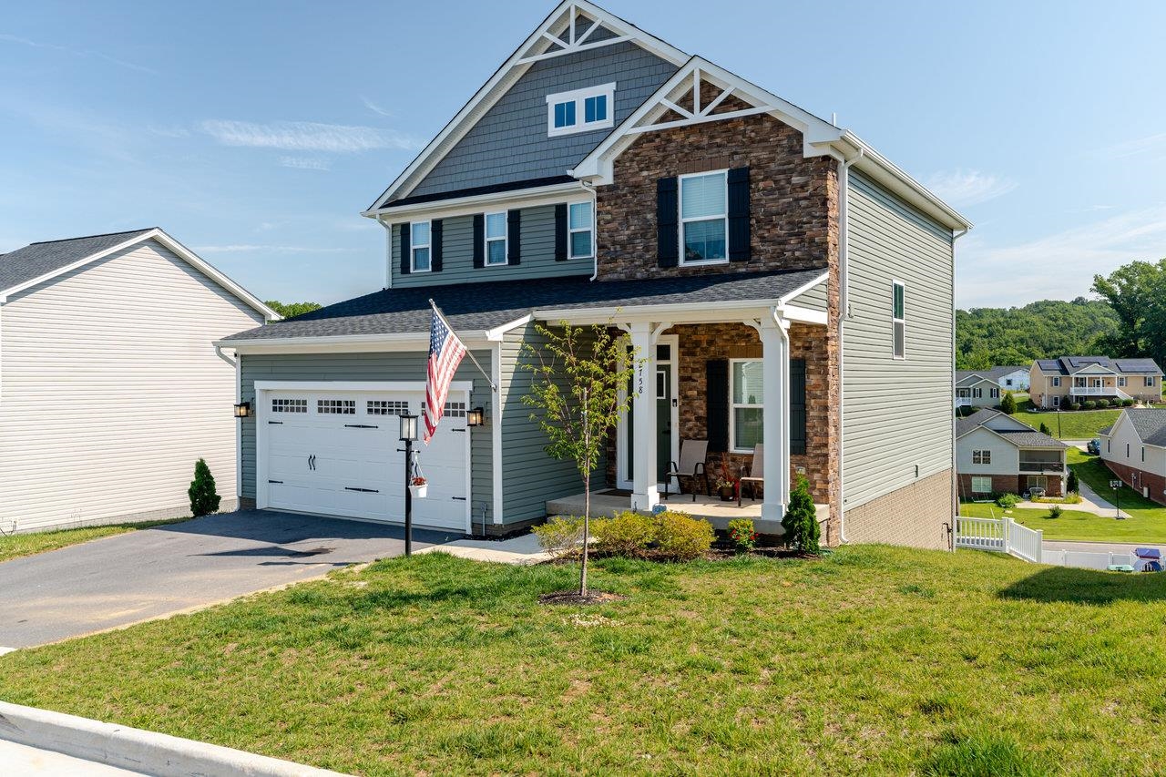 2758 DORVAL RD