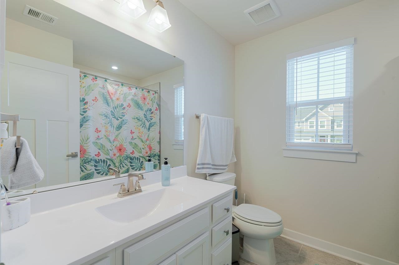 2758 DORVAL RD
