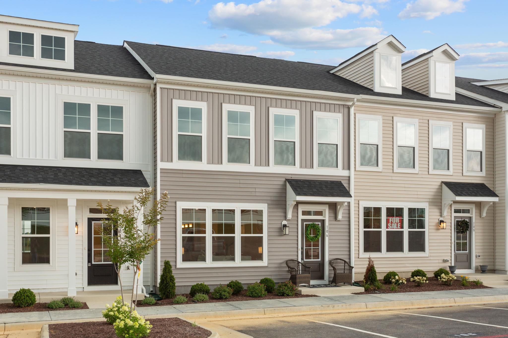 106 SCARLET MAPLE LN Unit: 126