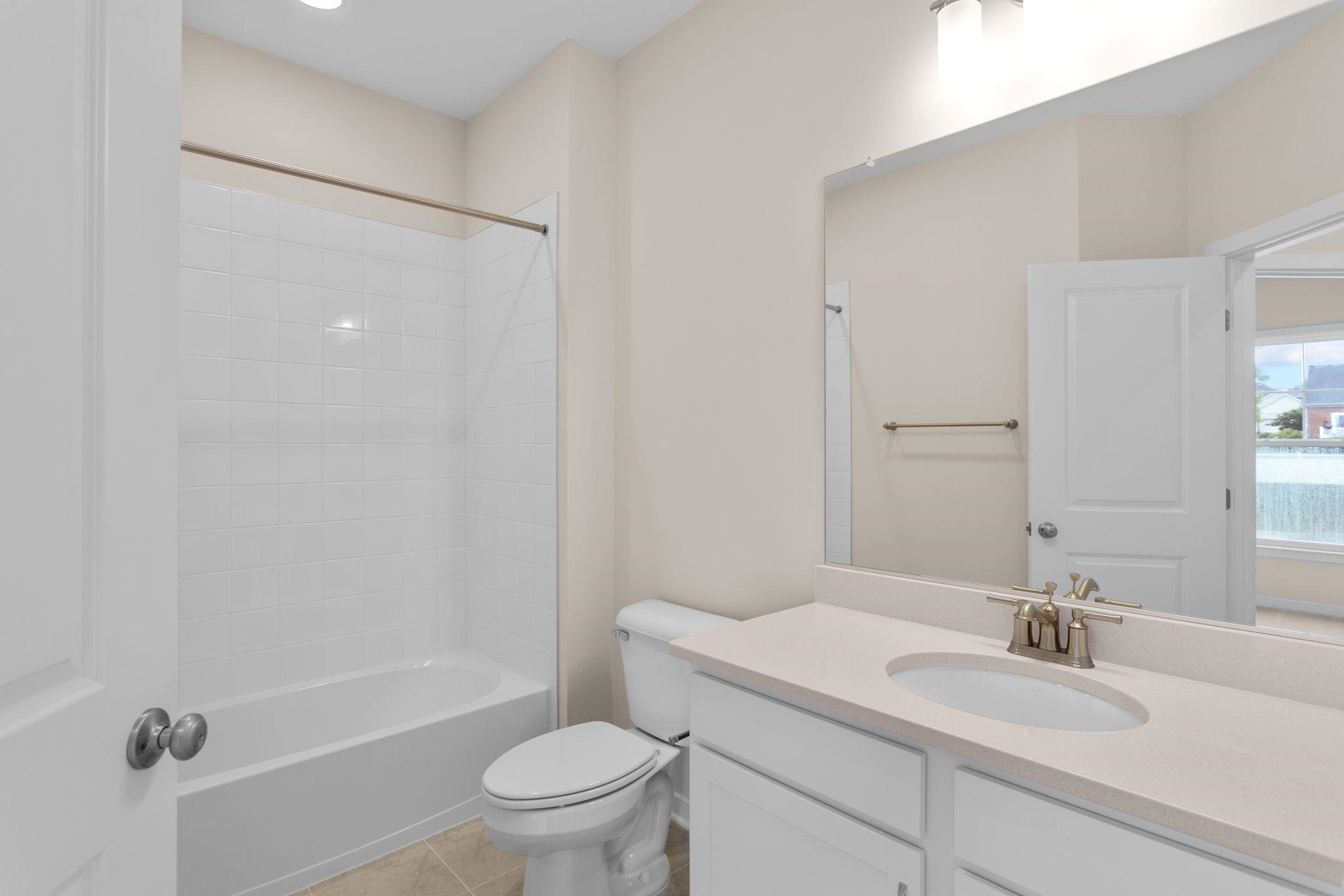 106 SCARLET MAPLE LN Unit: 126