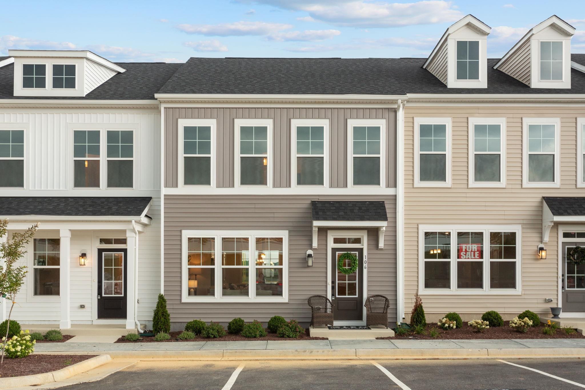 106 SCARLET MAPLE LN Unit: 126