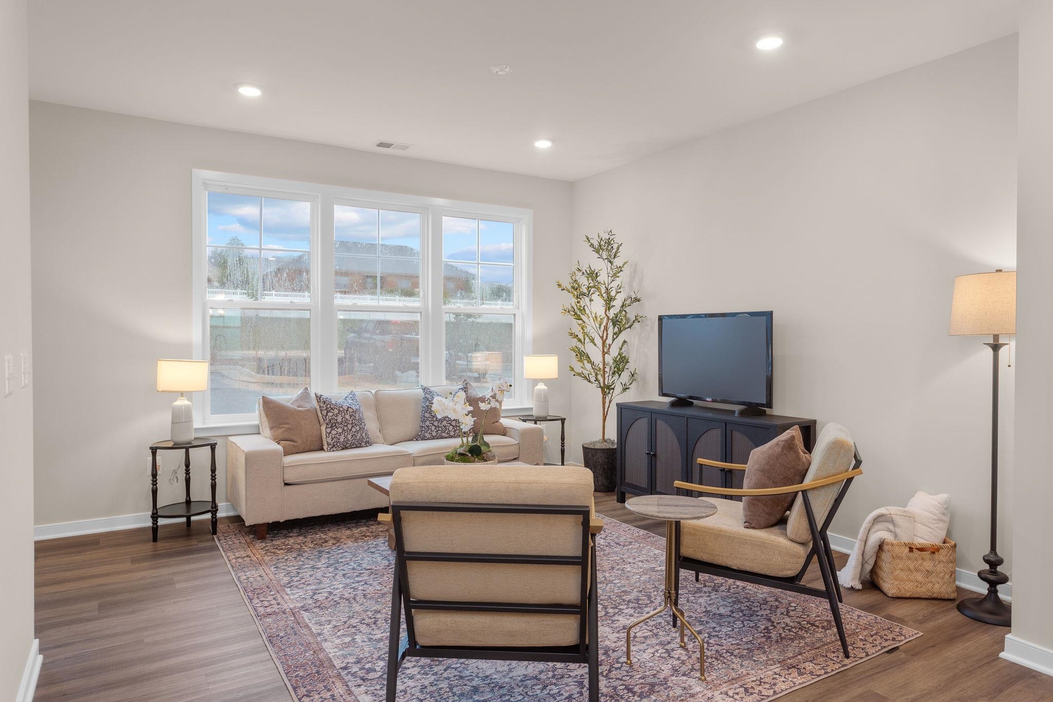 106 SCARLET MAPLE LN Unit: 126