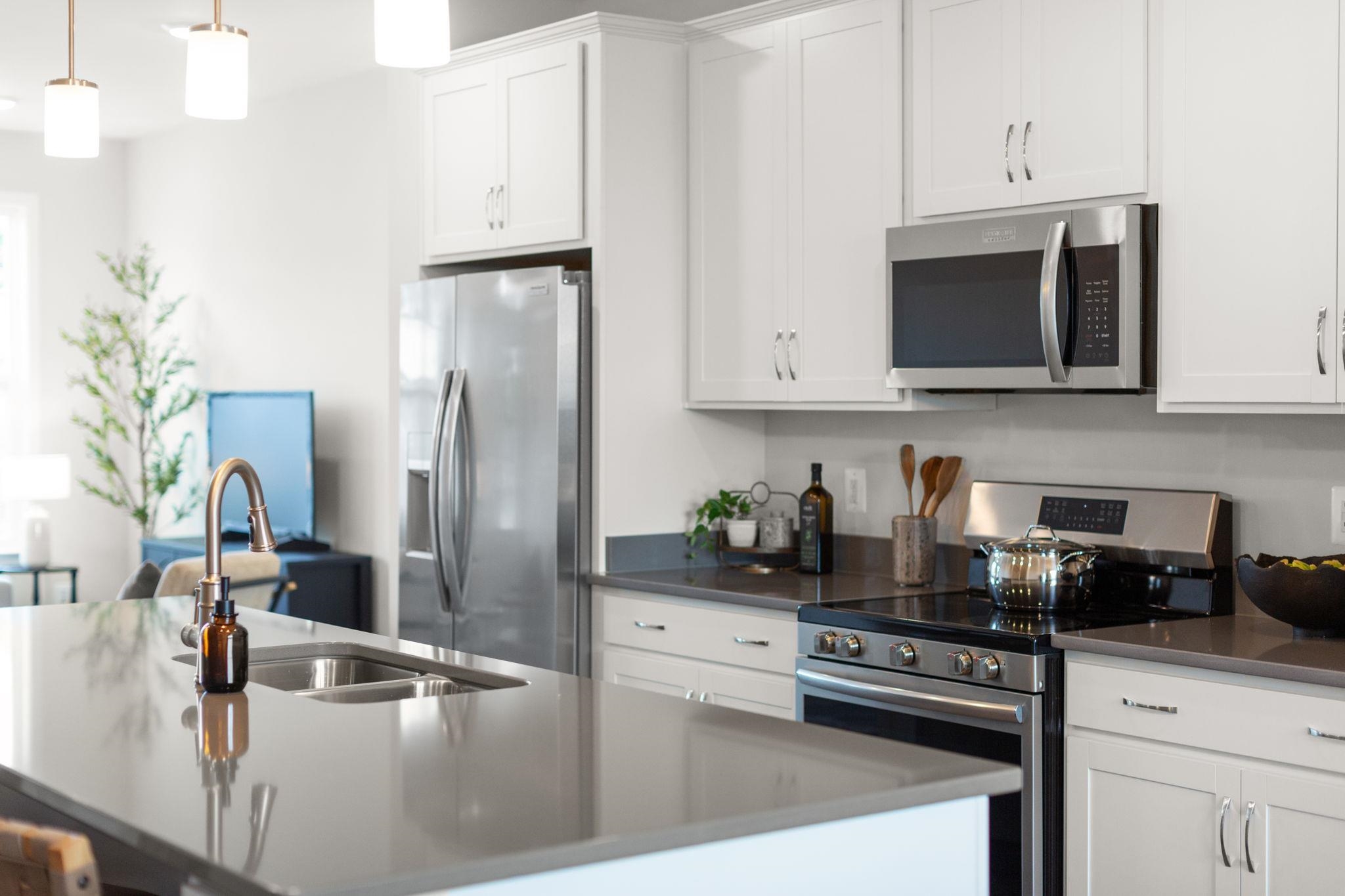 106 SCARLET MAPLE LN Unit: 126