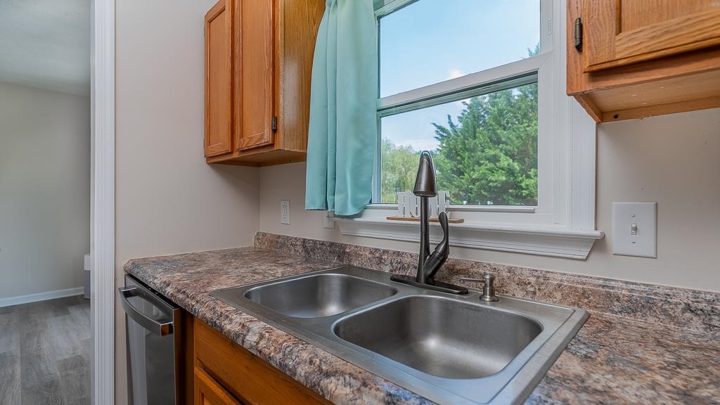 405 N RIVER RD Unit: A