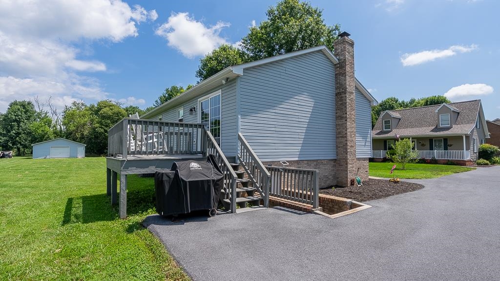 405 N RIVER RD Unit: A