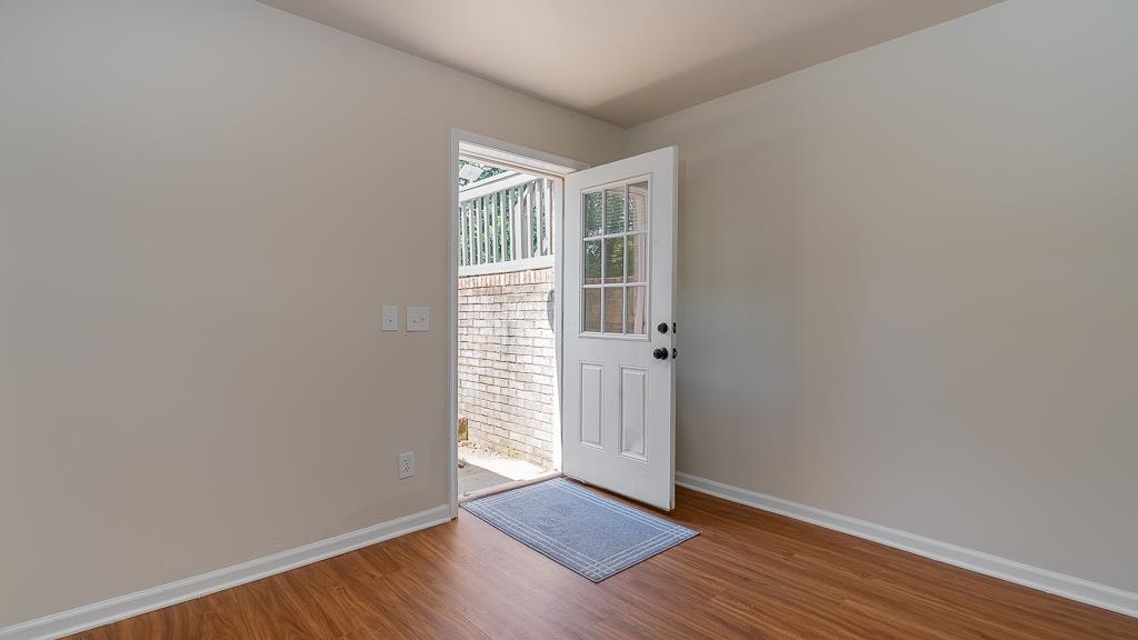 405 N RIVER RD Unit: A