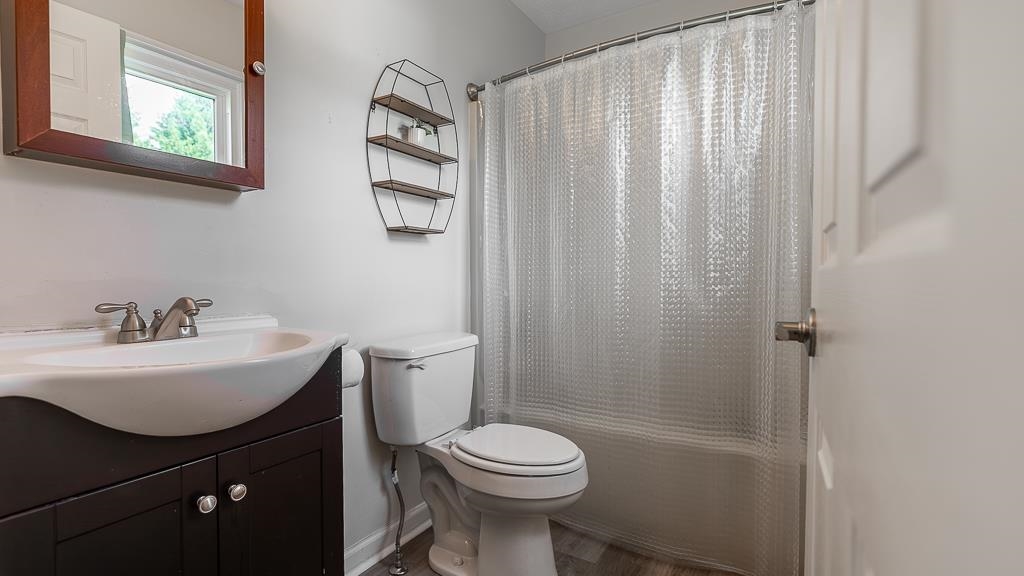 405 N RIVER RD Unit: A