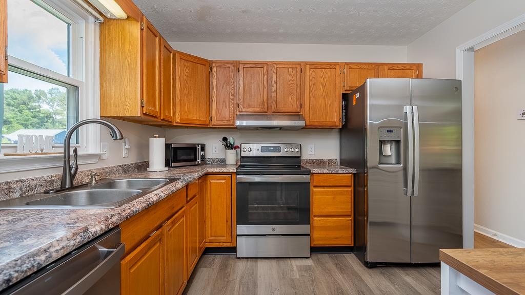 405 N RIVER RD Unit: A