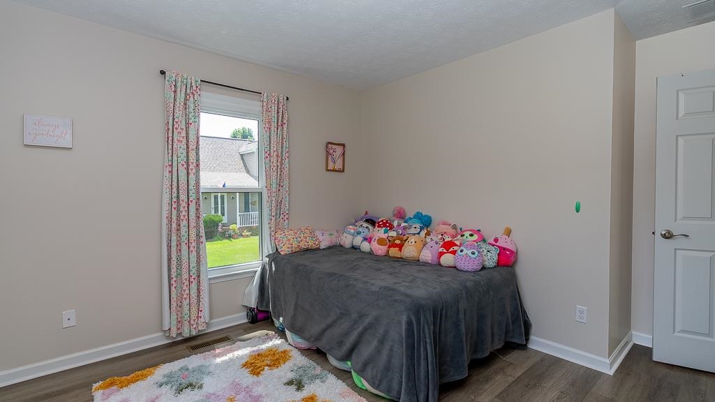 405 N RIVER RD Unit: A