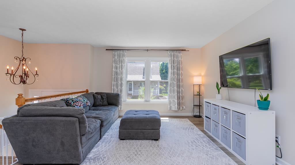 405 N RIVER RD Unit: A