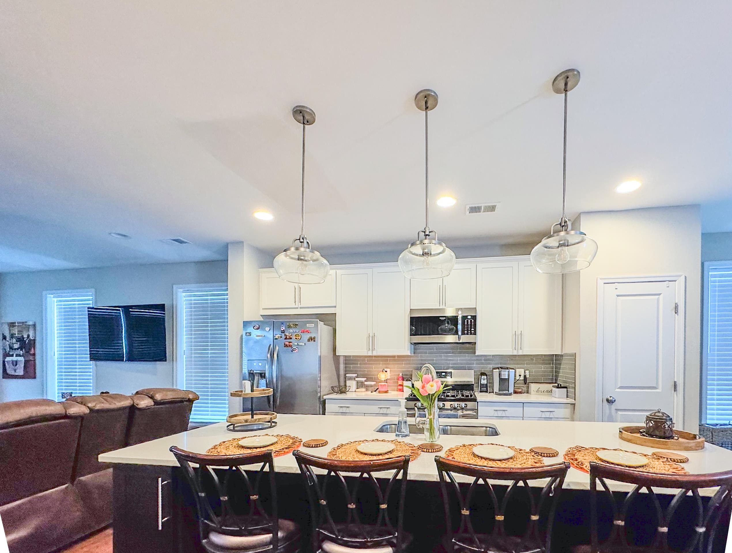 3406 CHARLESTON BLVD