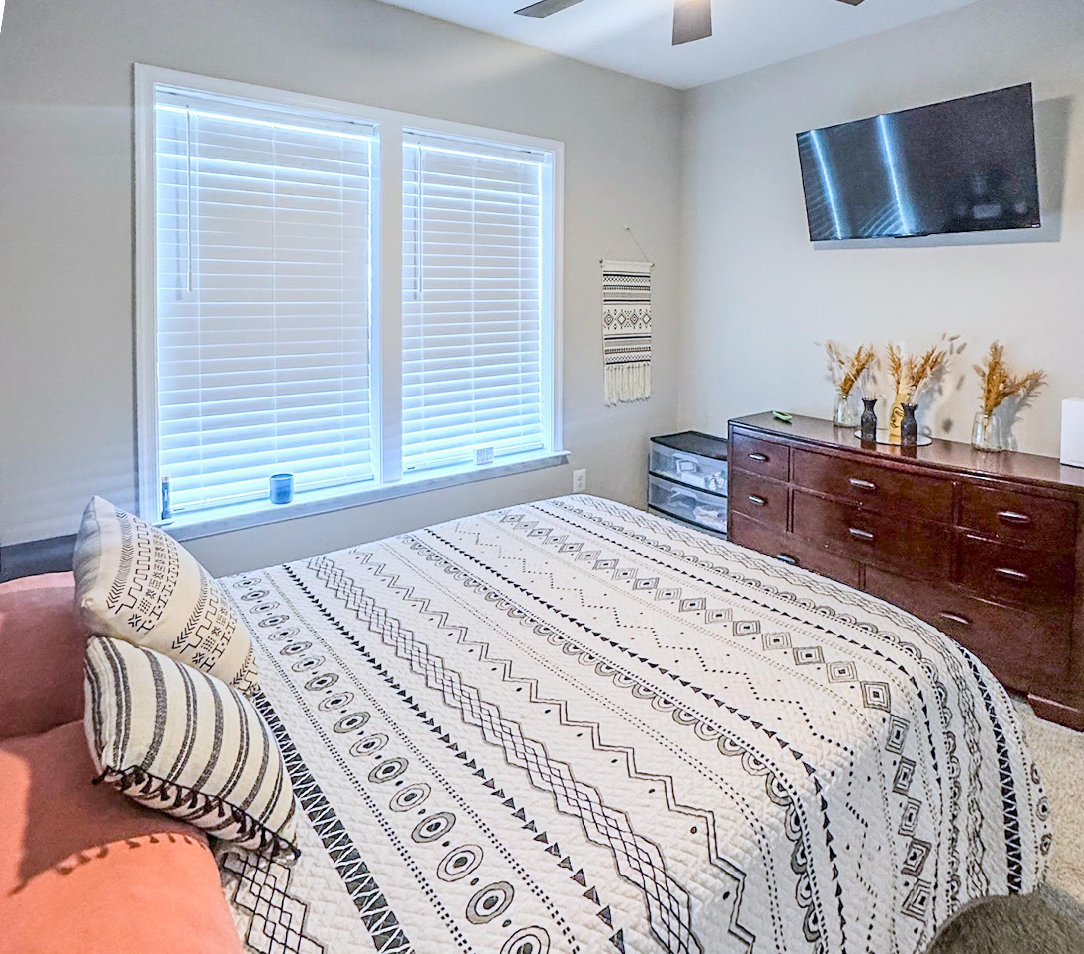 3406 CHARLESTON BLVD