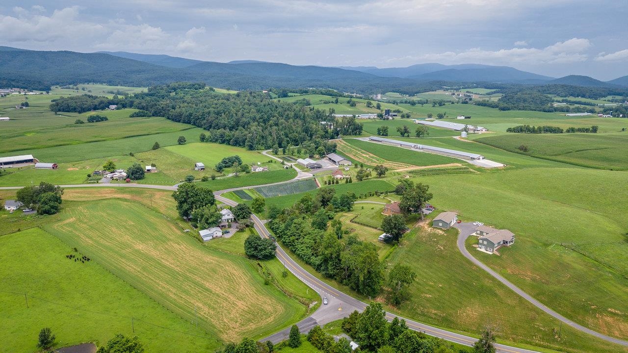 5566 BRIERY BRANCH RD