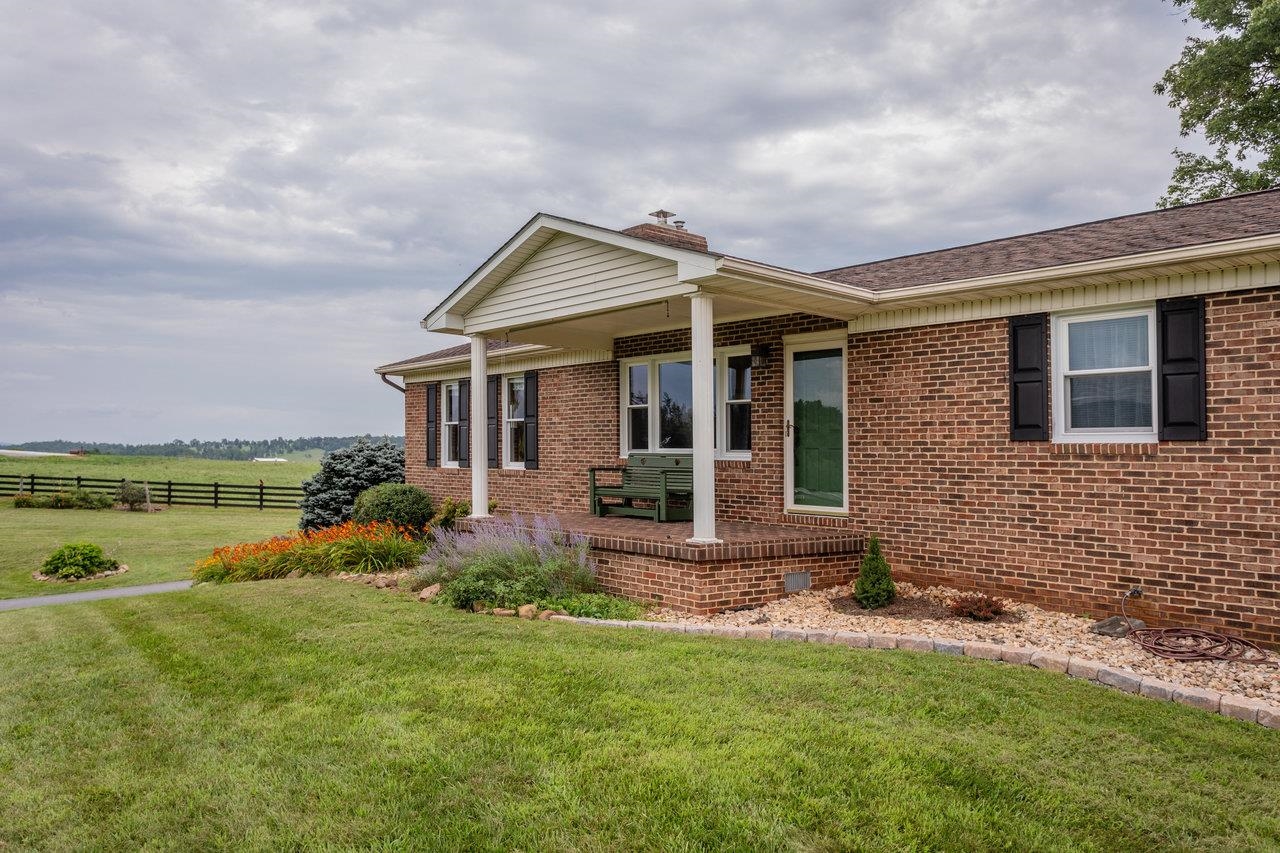 5566 BRIERY BRANCH RD