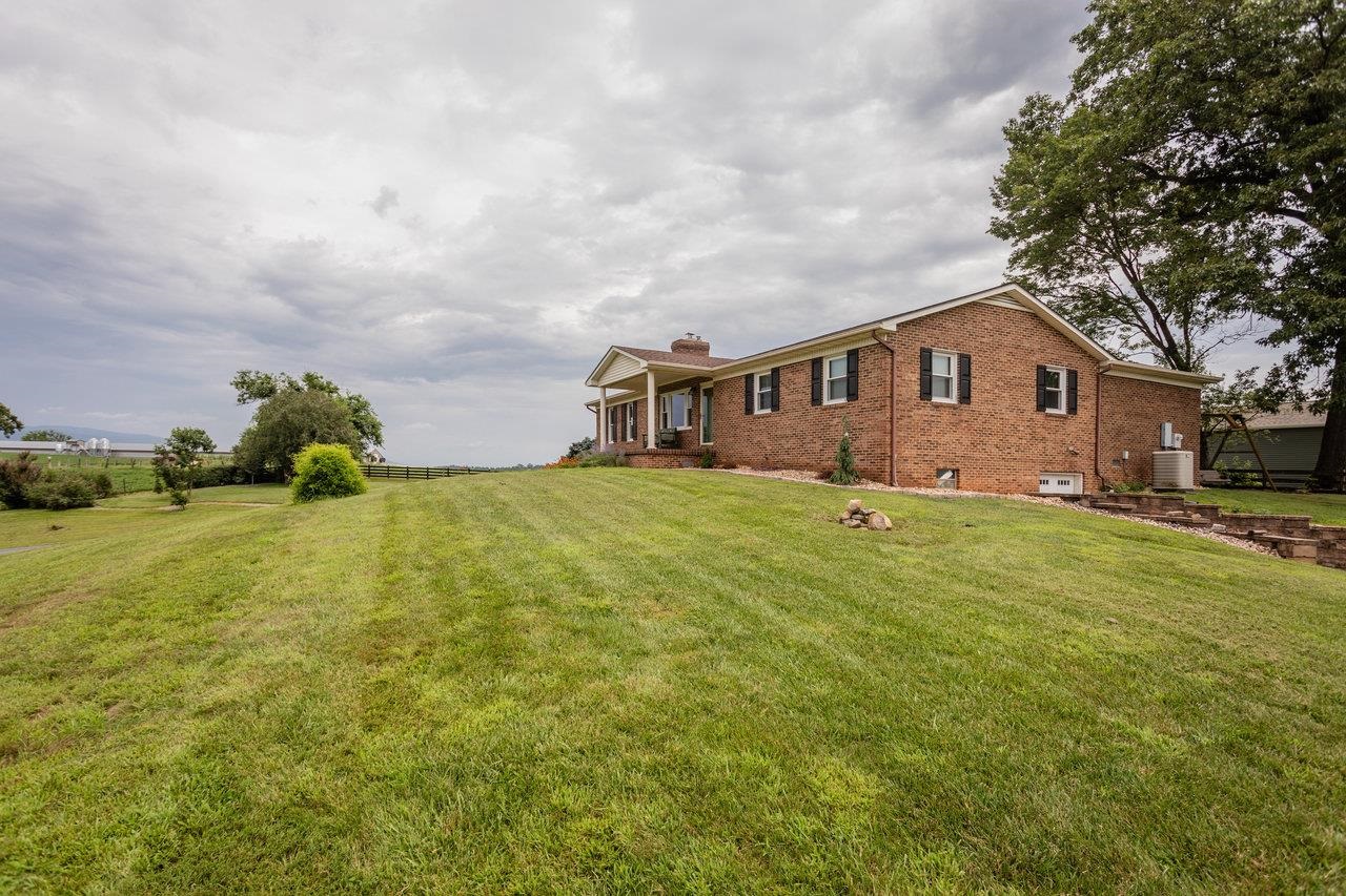 5566 BRIERY BRANCH RD