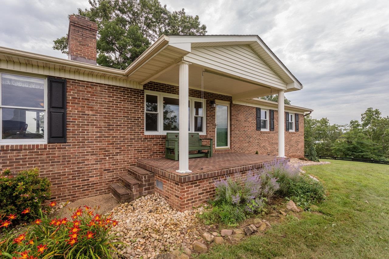 5566 BRIERY BRANCH RD