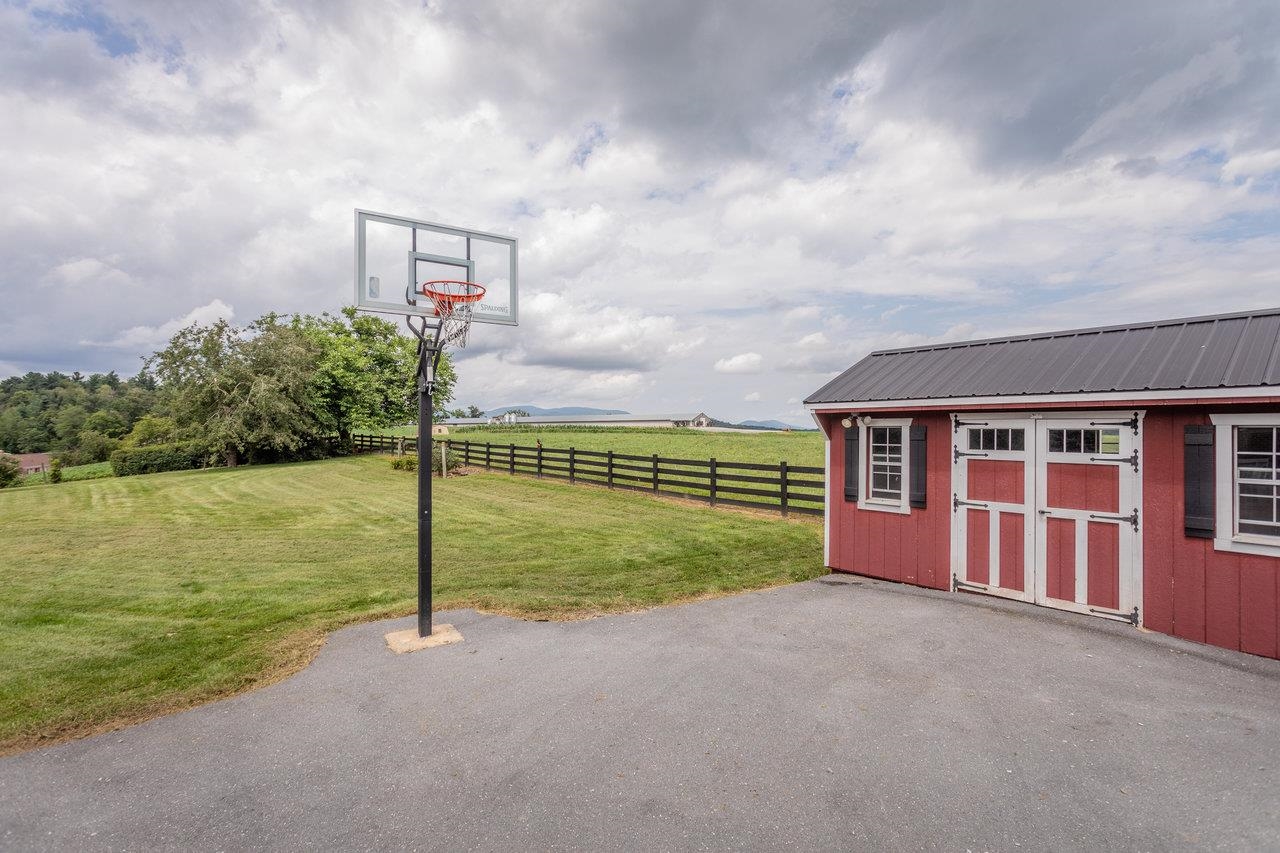 5566 BRIERY BRANCH RD