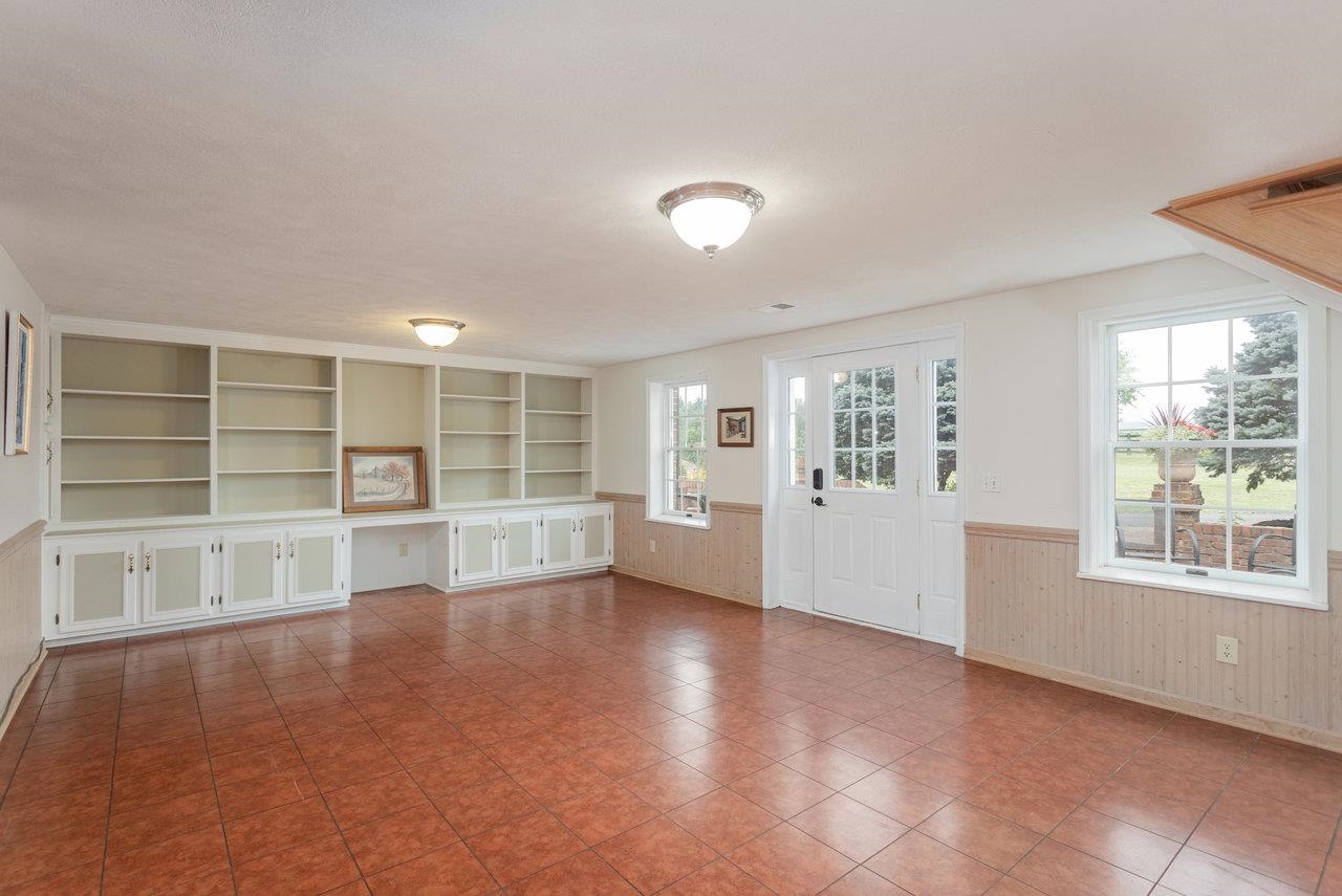 5566 BRIERY BRANCH RD