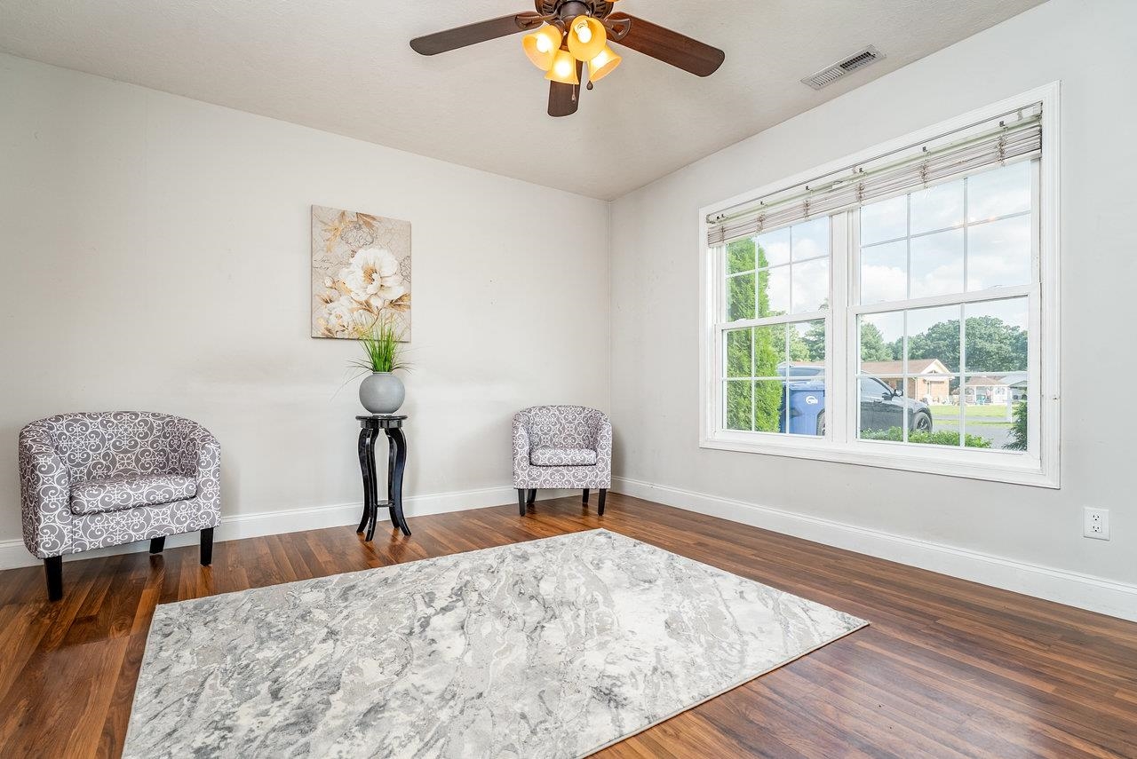 207 15TH ST Unit: A