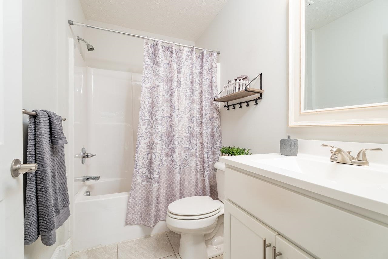 207 15TH ST Unit: A