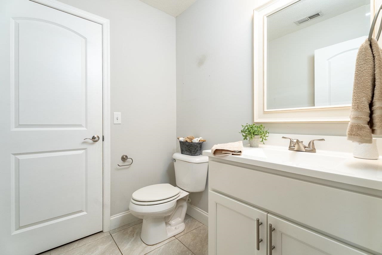 207 15TH ST Unit: A