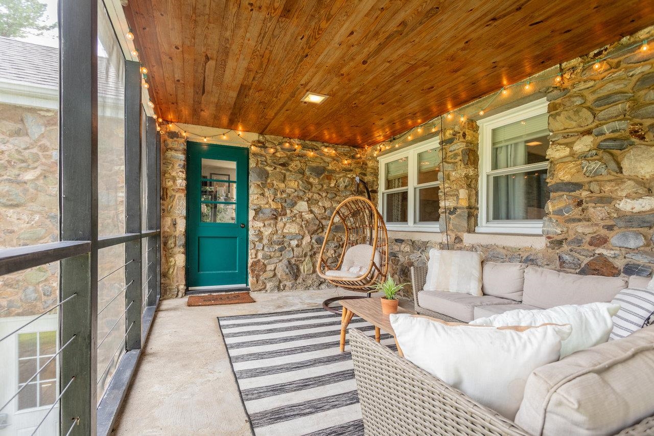 853 OLD FURNACE RD