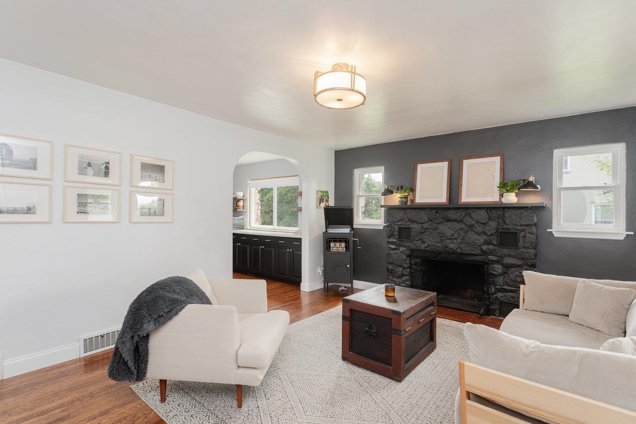 853 OLD FURNACE RD