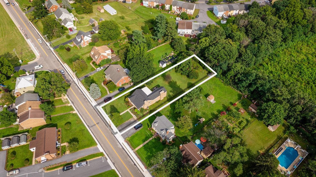 853 OLD FURNACE RD