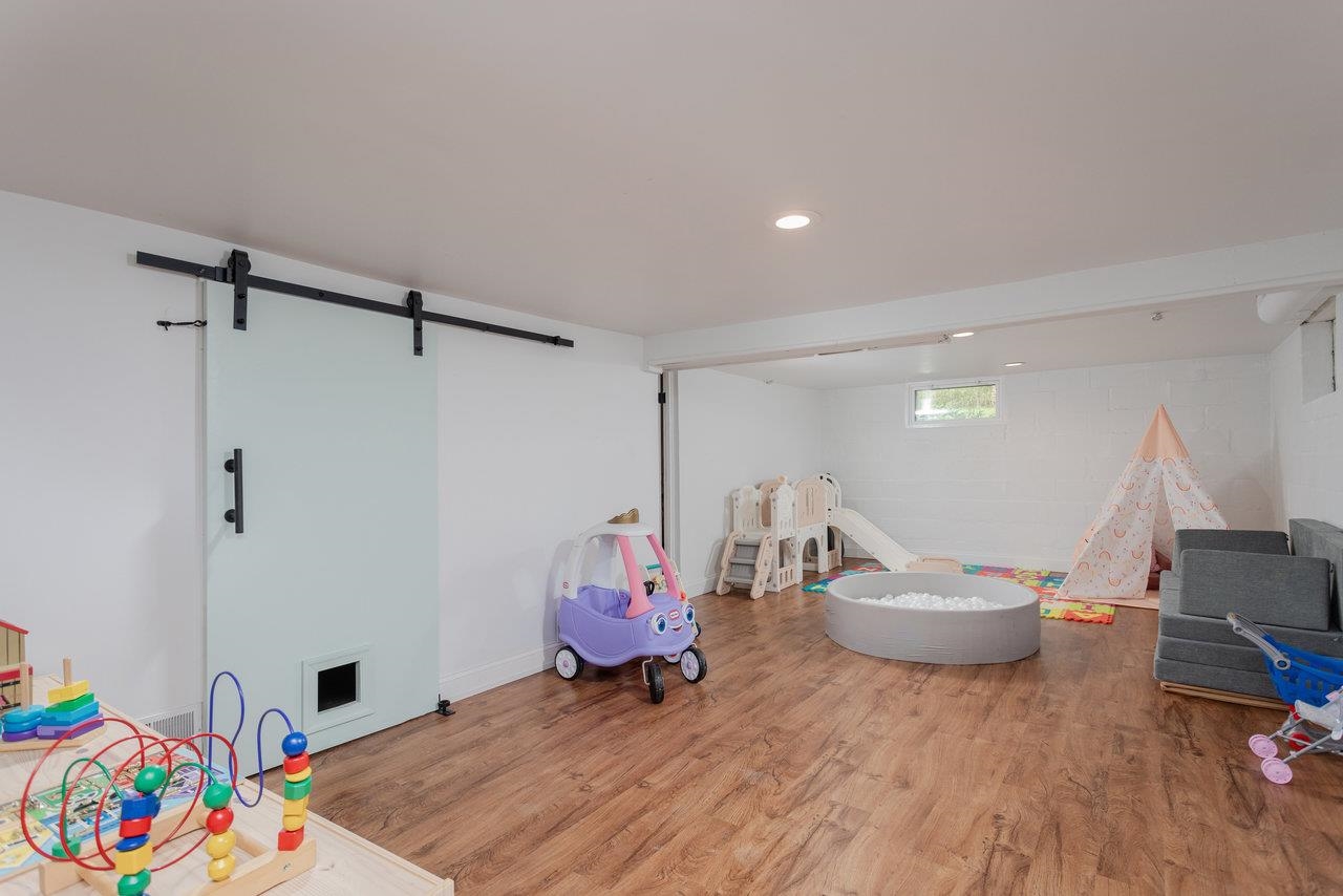 853 OLD FURNACE RD