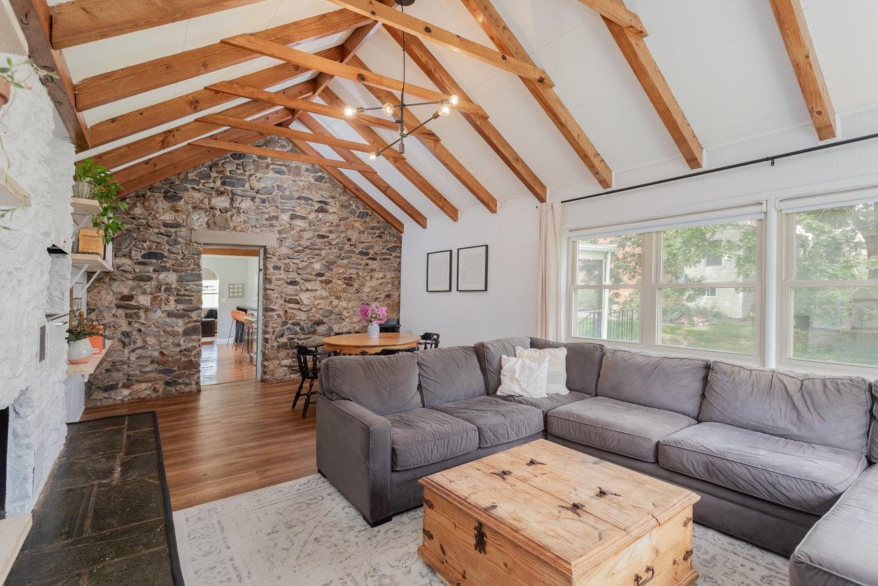 853 OLD FURNACE RD