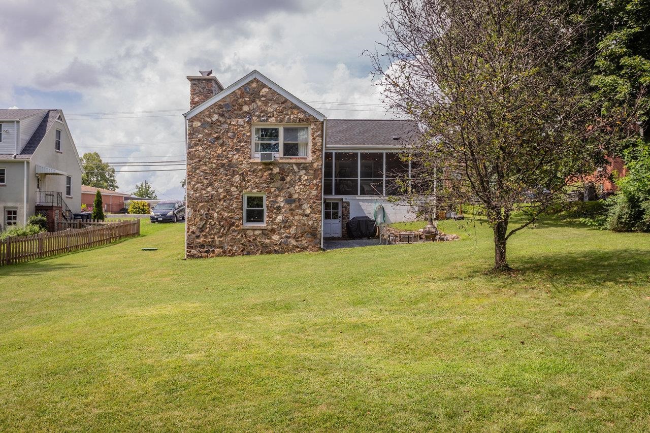 853 OLD FURNACE RD
