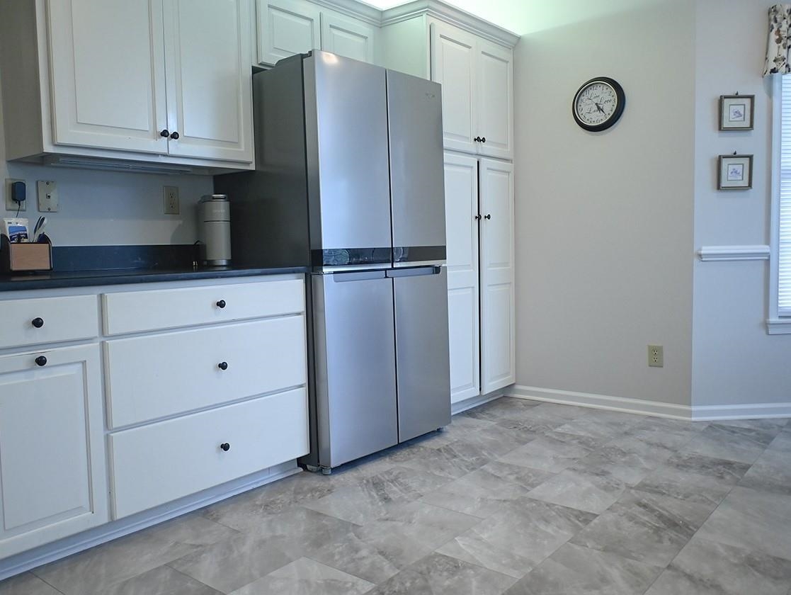 2260 LAKE TERRACE DR