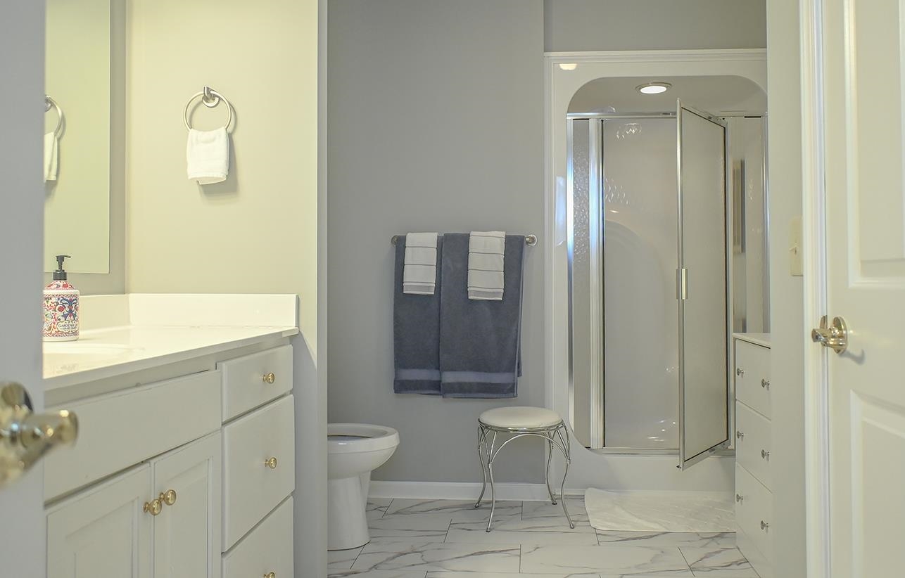 2260 LAKE TERRACE DR