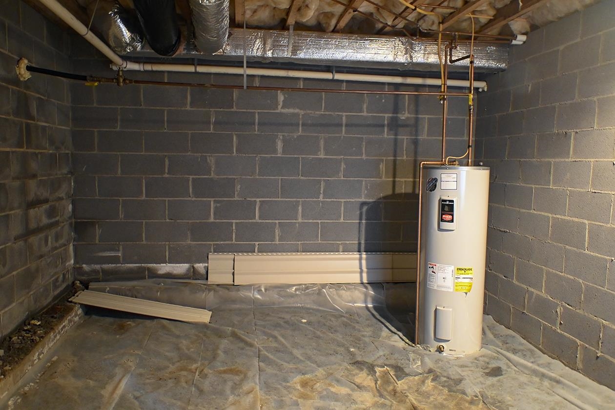 2260 LAKE TERRACE DR