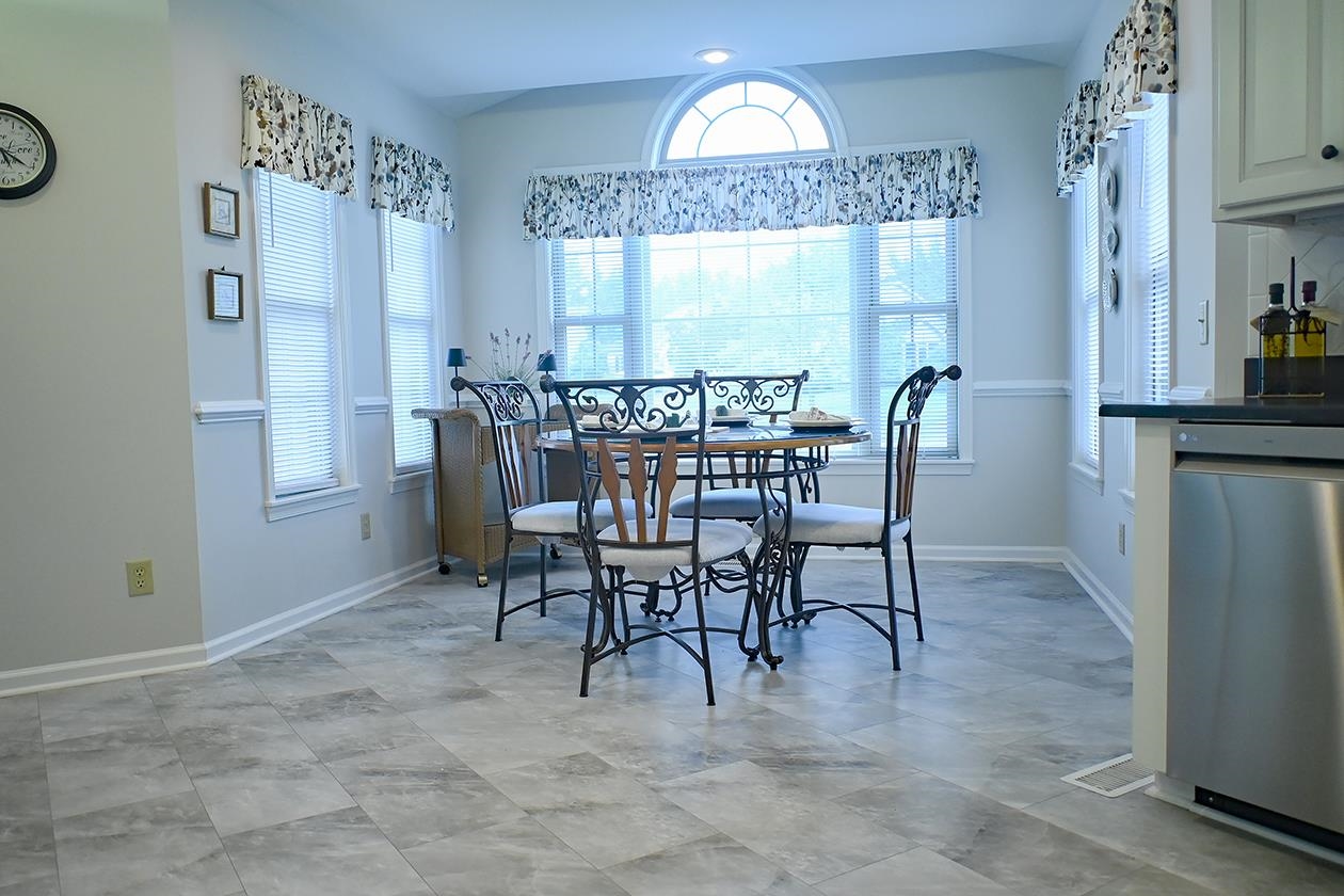 2260 LAKE TERRACE DR