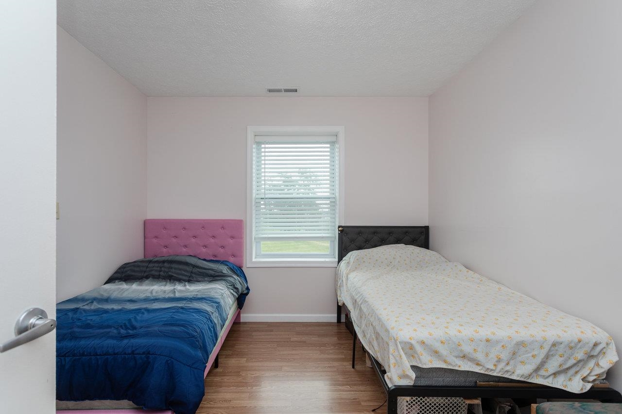 3232 WINDY HEIGHTS LN