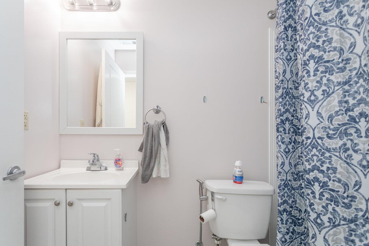 3232 WINDY HEIGHTS LN