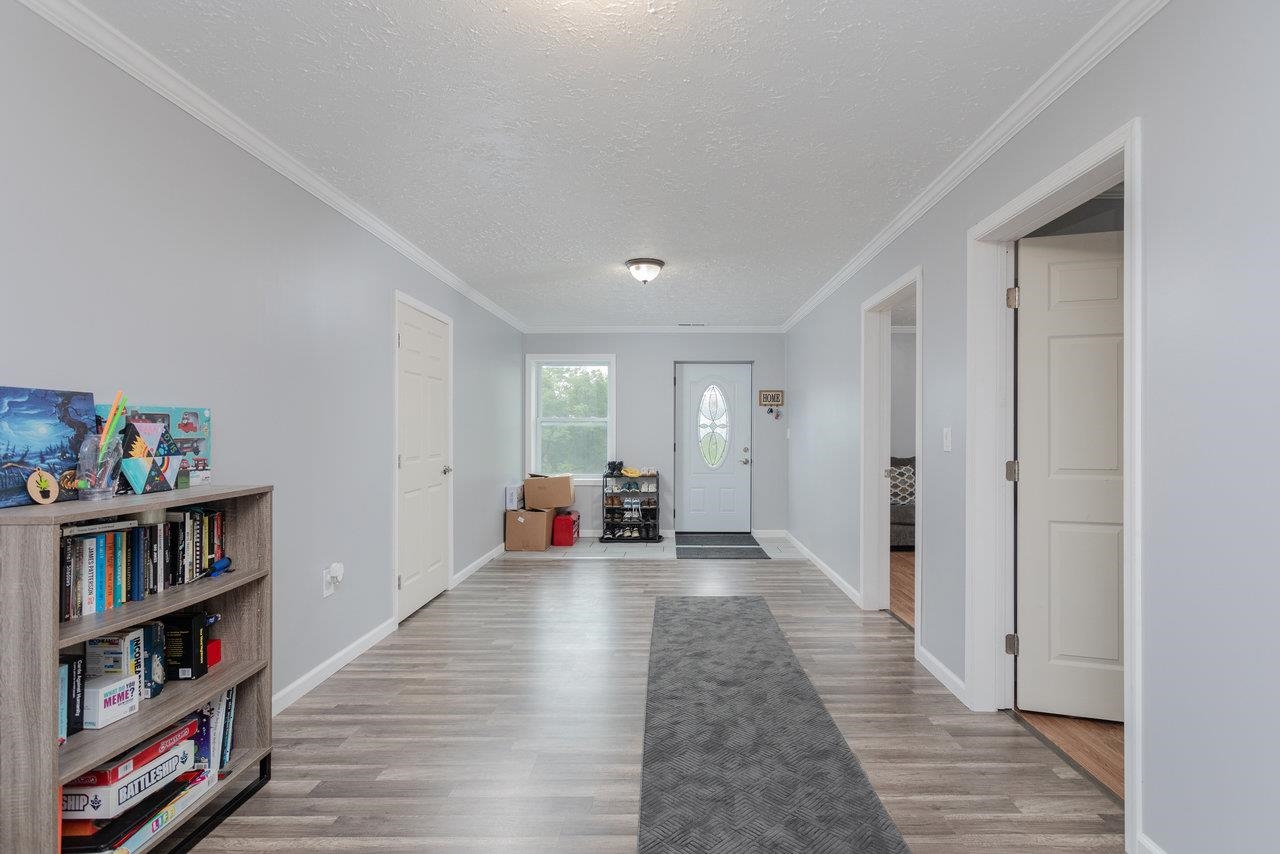 3232 WINDY HEIGHTS LN