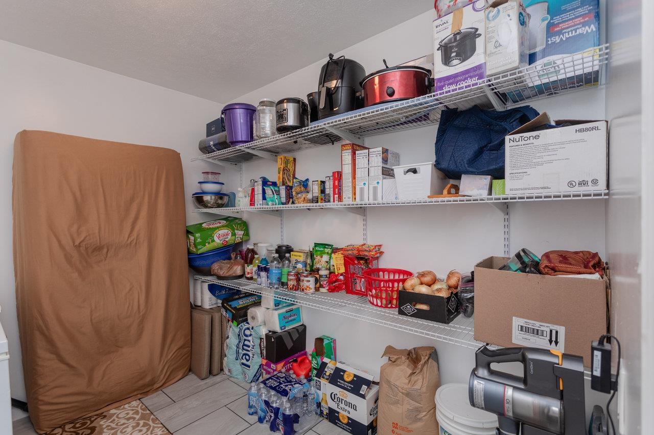 3232 WINDY HEIGHTS LN