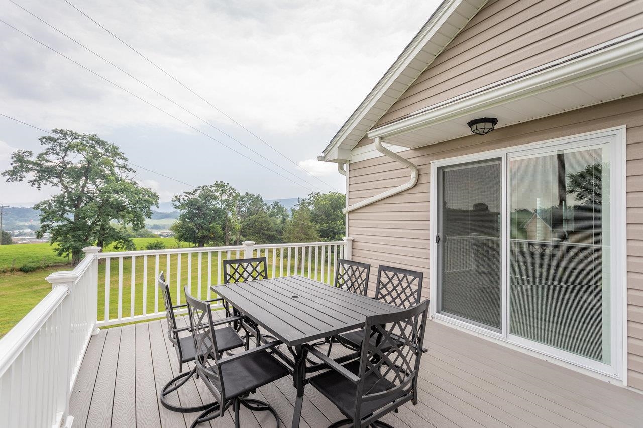 3232 WINDY HEIGHTS LN