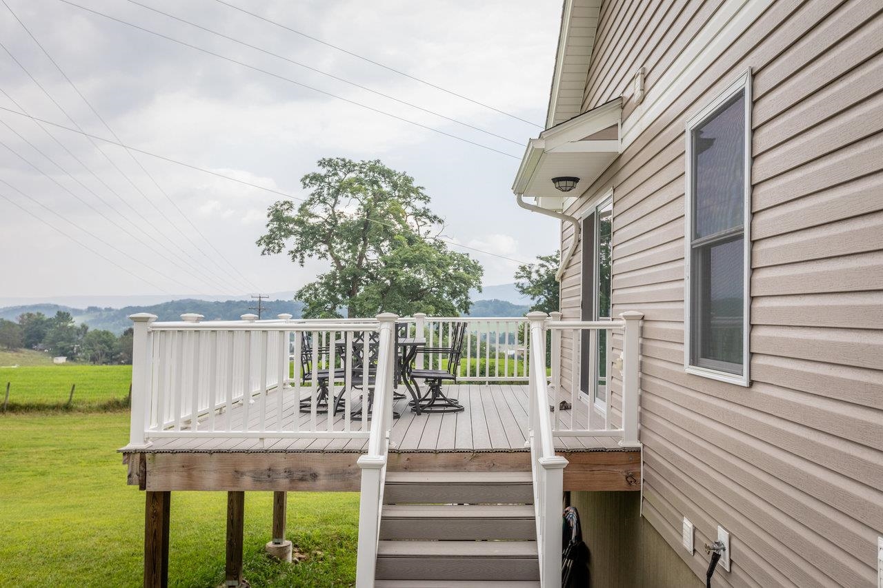 3232 WINDY HEIGHTS LN