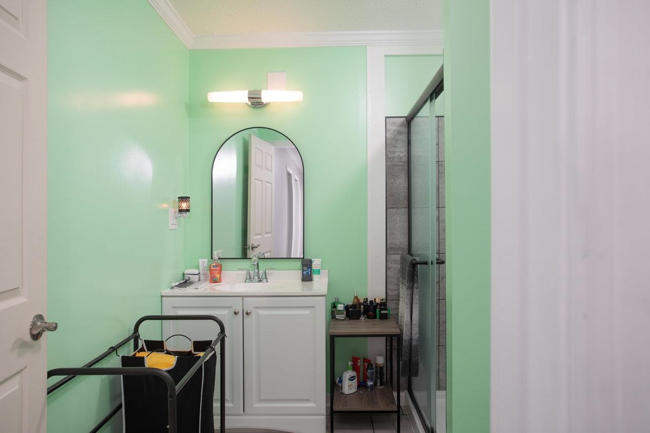 3232 WINDY HEIGHTS LN