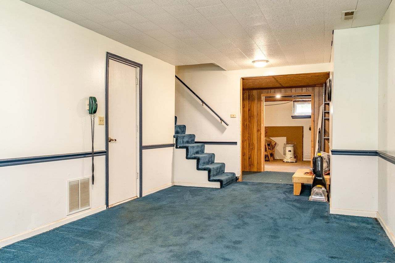 18300 MOUNTAIN VALLEY RD