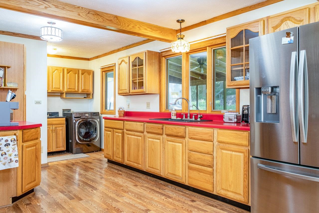 18300 MOUNTAIN VALLEY RD