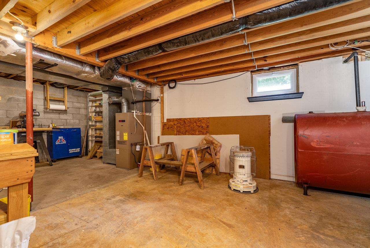 18300 MOUNTAIN VALLEY RD