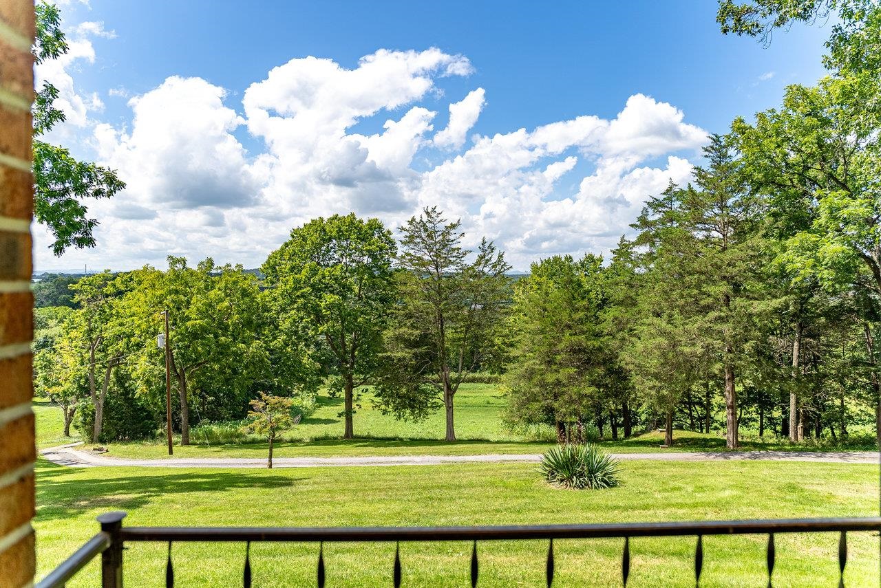 18300 MOUNTAIN VALLEY RD