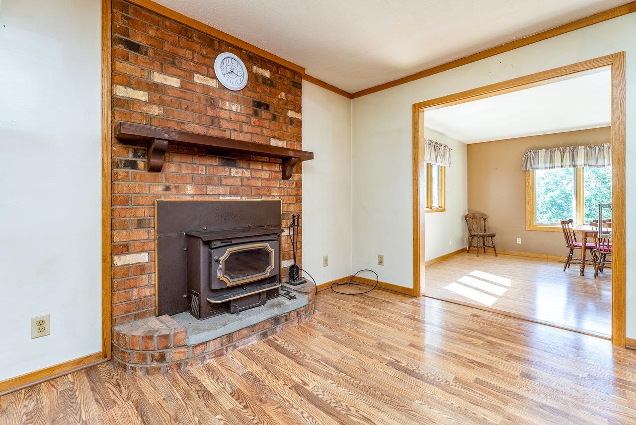 18300 MOUNTAIN VALLEY RD