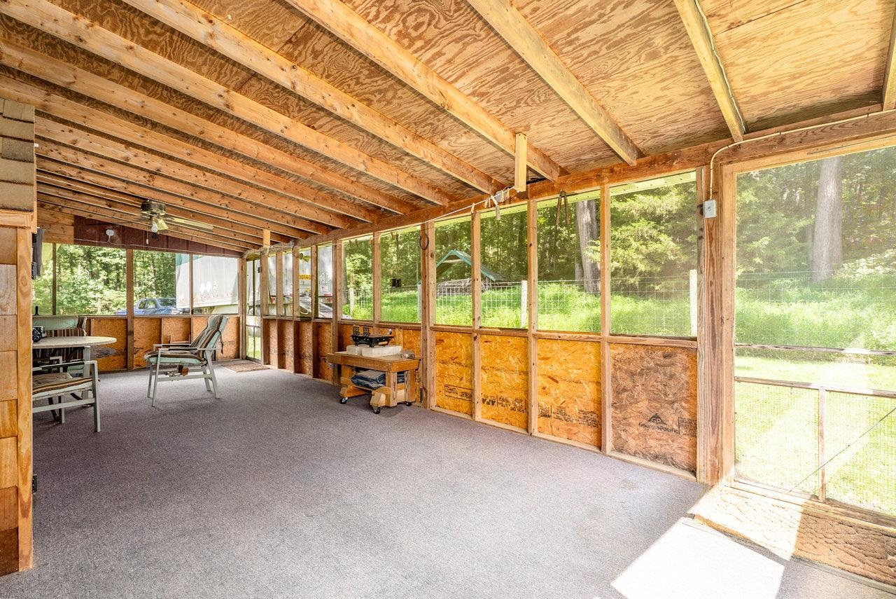 18300 MOUNTAIN VALLEY RD